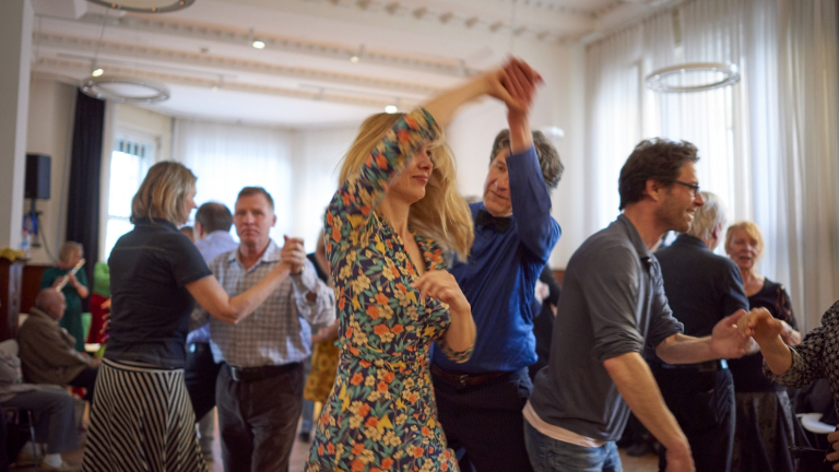 Tanztee Volkskultur in München